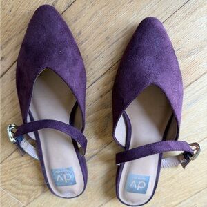 DV by Dolce Vita Women's Maroon Faux Suede Flats